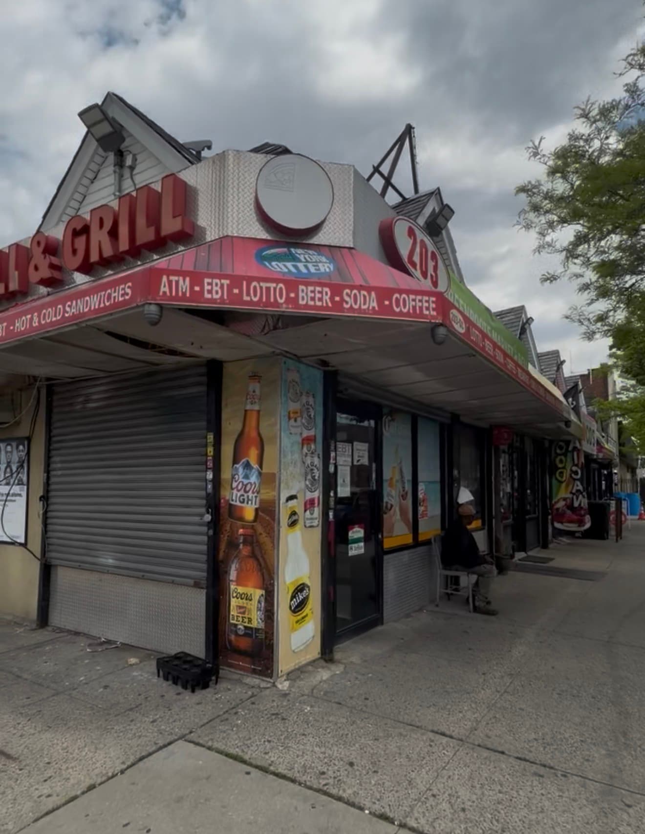 Corner deli for sale on Hollis Ave in St Albans.